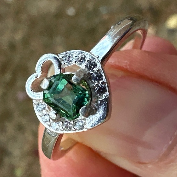 Natural Blue Tourmaline 925 Silver Ladies Ring - Picture 15 of 16